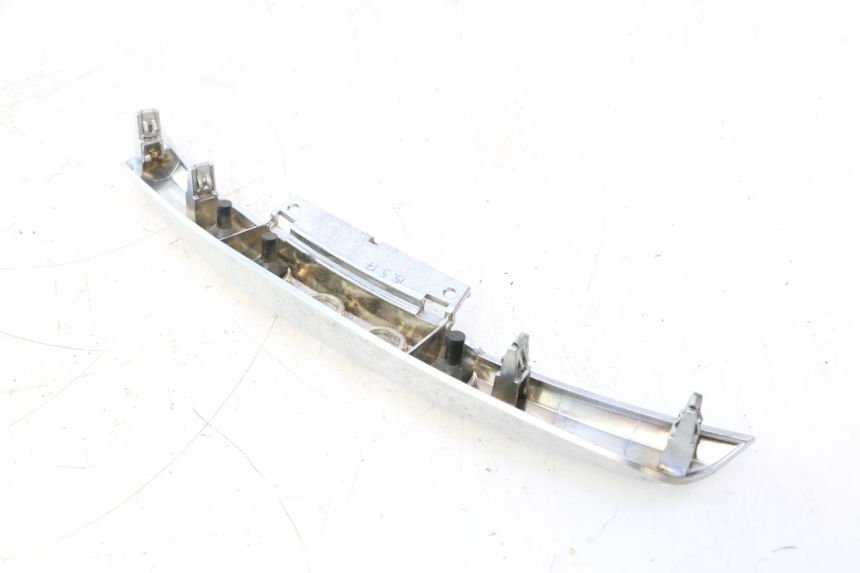 photo de HANDLE BAR PANEL SWITCH PIAGGIO MP3 500 (2016 - 2018) - Fixing points details