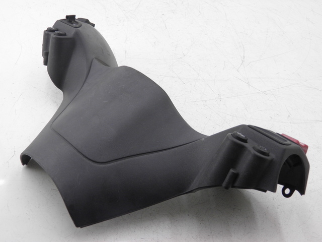 photo de HANDLE BAR PANEL SWITCH PIAGGIO X8 STREET 125 (2006 - 2007) - Technical close-up
