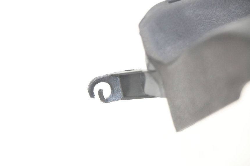 photo de HANDLEBAR SWITCH COVER YAMAHA XMAX X-MAX 125 (2006 - 2009) - Checked used part