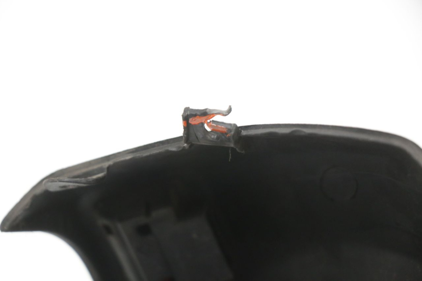 photo de HANDLEBAR SWITCH COVER PIAGGIO XEVO - X EVO 125 (2007 - 2017) - Additional view of the item