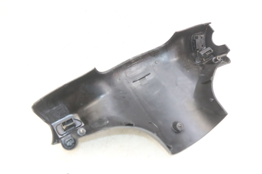 photo de HANDLEBAR SWITCH COVER PIAGGIO ZIP 2T 50 (2009 - 2019) - Alternative perspective