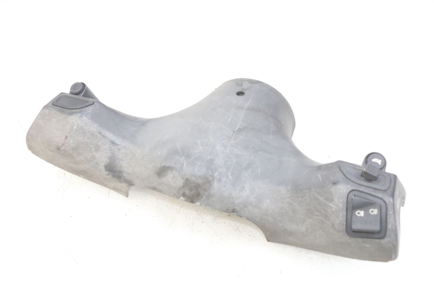photo de HANDLEBAR SWITCH COVER PIAGGIO ZIP 2T 50 (2009 - 2019) - Technical close-up