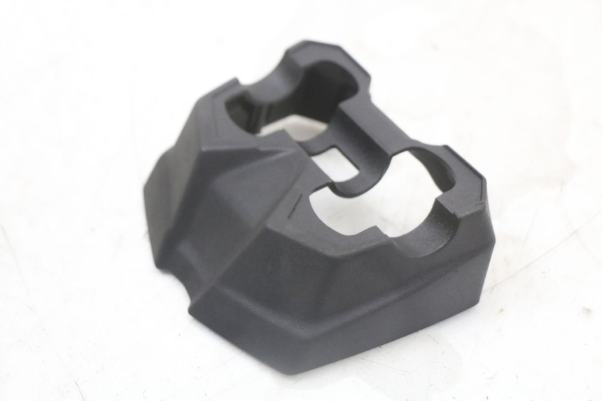 photo de HANDLEBAR COVER SYM JET 14 4T 50 (2018 - 2022) - Zoom on usage condition