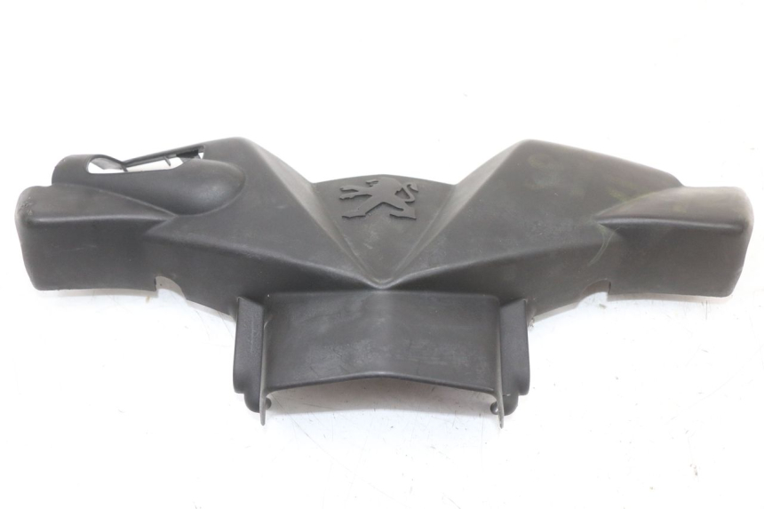 photo de HANDLEBAR COVER PEUGEOT LUDIX 50 (2005 - 2007) - Zoom on usage condition