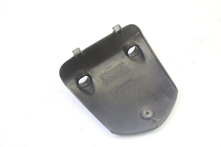 photo de HANDLEBAR COVER PIAGGIO MP3 500 (2011 - 2015) - Technical close-up