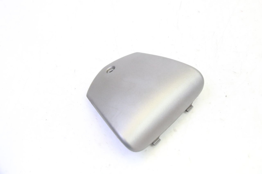 photo de HANDLE BAR PANEL PIAGGIO MP3 125 (2006 - 2014) - Zoom on usage condition