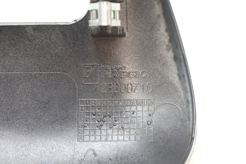 photo de HANDLE BAR PANEL PIAGGIO MP3 500 (2016 - 2018) - Technical close-up