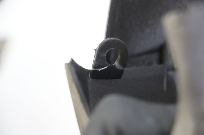 photo de HANDLEBAR COVER PIAGGIO X8 125 (2004 - 2007) - Component detail