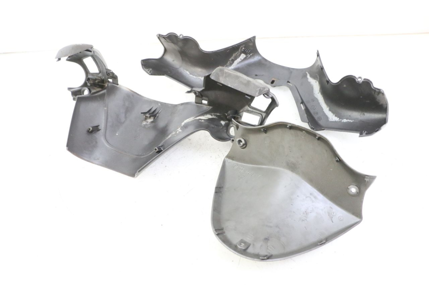 photo de HANDLEBAR COVER PIAGGIO X8 125 (2004 - 2007) - High-resolution close-up