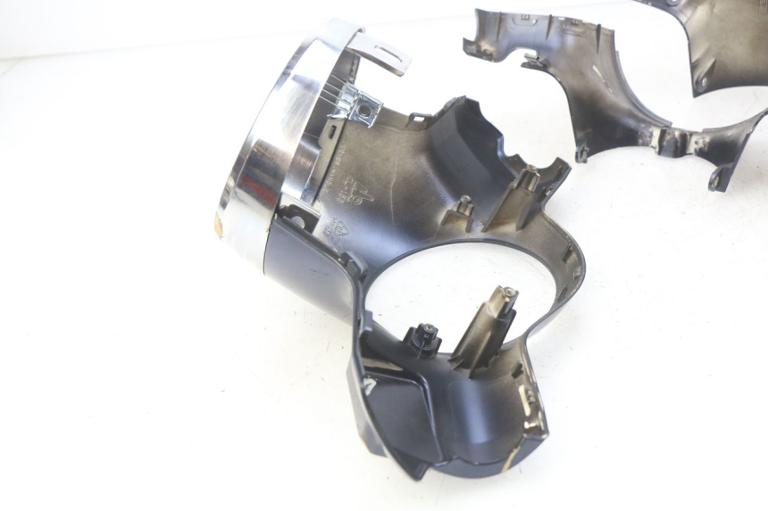 photo de HANDLEBAR COVER JM MOTORS SC 4T 50 (2012 - 2017) - Focus on structure