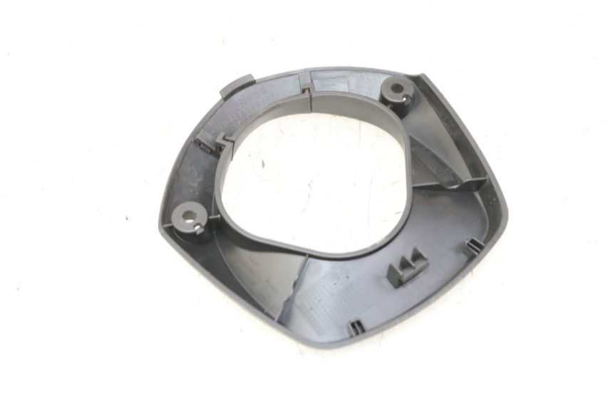 photo de HANDLE BAR PANEL PEUGEOT STREETZONE I NAKED 2T 50 (2018 - 2020) - Zoom on usage condition