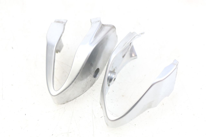 photo de HANDLEBAR COVER PIAGGIO VESPA PRIMAVERA 2T 50 (2013 - 2018) - Zoom on usage condition