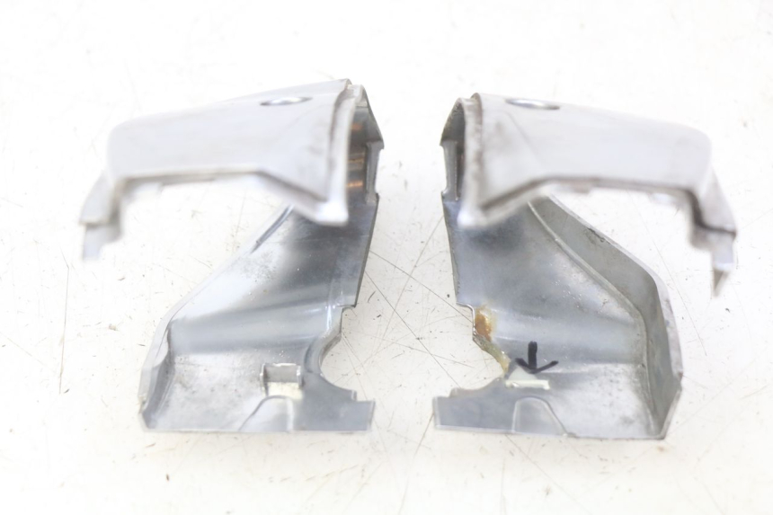 photo de HANDLEBAR COVER PIAGGIO VESPA PRIMAVERA 2T 50 (2013 - 2018) - Product overview