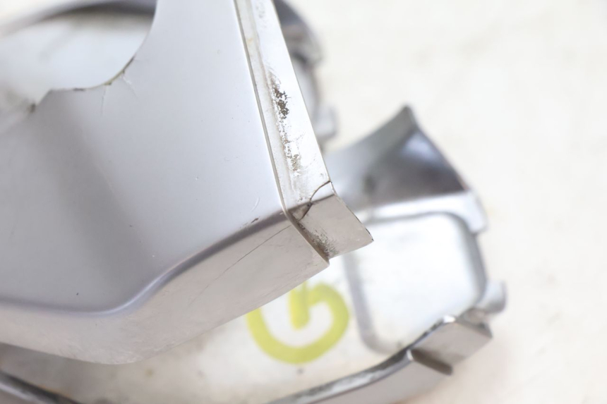 photo de HANDLEBAR COVER PIAGGIO VESPA PRIMAVERA 2T 50 (2013 - 2018) - Fixing points details