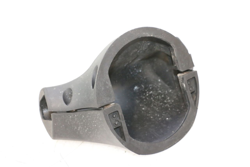 photo de HANDLE BAR PANEL YAMAHA WAVE RUNNER GP R 1200 (2000 - 2003) - Alternative perspective