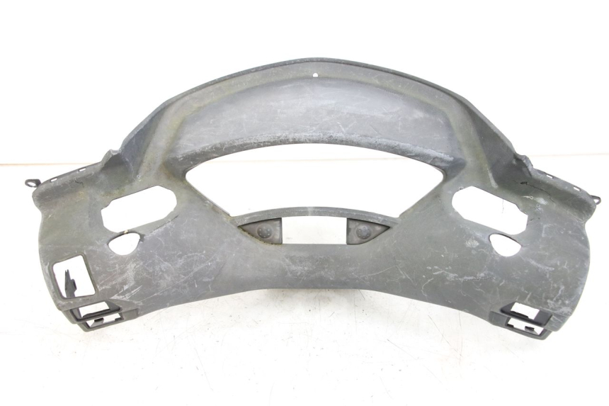 photo de HANDLEBAR COVER YAMAHA XMAX X-MAX 125 (2006 - 2009) - Fixing points details