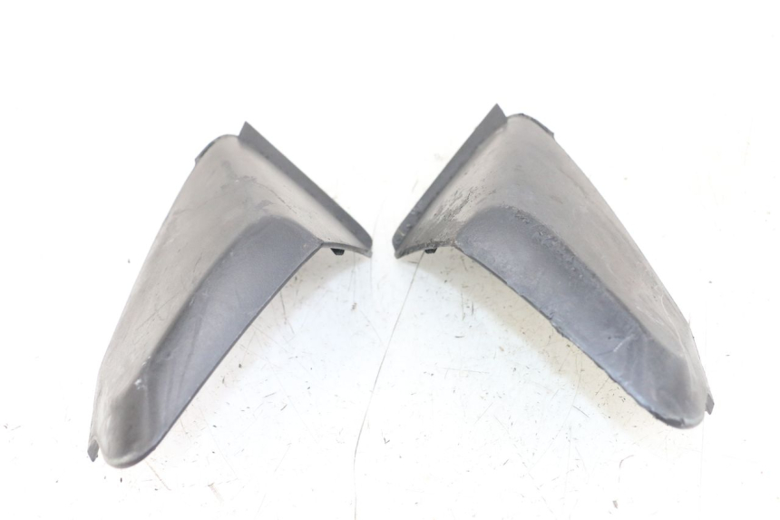 photo de HANDLEBAR COVER YAMAHA X-MAX XMAX 250 (2006 - 2009) - Zoom on usage condition