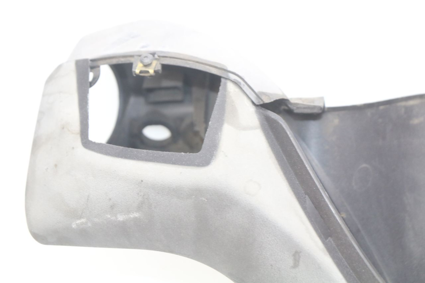 photo de HANDLEBAR COVER PIAGGIO X9 EVOLUTION 250 (2003 - 2007) - Markings and original references