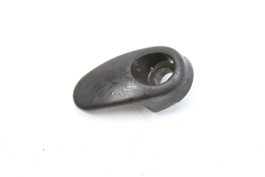 photo de LUGGAGE HOOK KYMCO AGILITY 4T 50 (2018 - 2022) - Zoom on usage condition