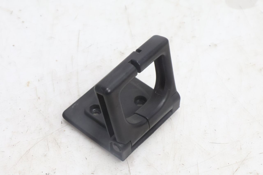 photo de LUGGAGE HOOK PEUGEOT CITYSTAR 125 (2011 - 2017) - Technical close-up