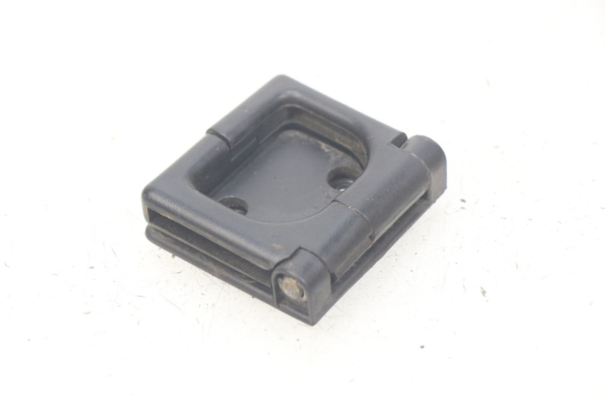 photo de LUGGAGE HOOK PEUGEOT CITYSTAR 50 (2013 - 2017) - Zoom on usage condition