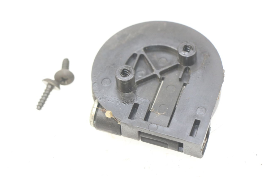 photo de LUGGAGE HOOK PIAGGIO FLY 100 (2006 - 2010) - Component detail