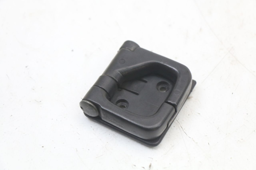 photo de BAG HOOK HONDA NES AROBASE 125 (2000 - 2003) - Component detail
