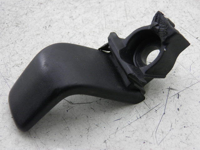 photo de BAG HOOK HONDA NHX LEAD 110 (2008 - 2010) - Zoom on usage condition