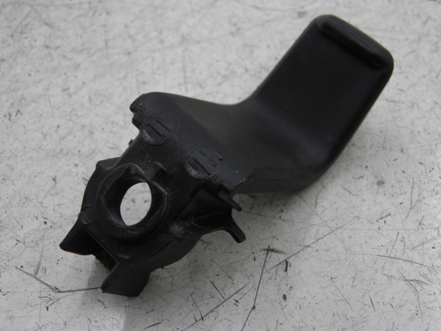 photo de BAG HOOK HONDA NHX LEAD 110 (2008 - 2010) - Fixing points details