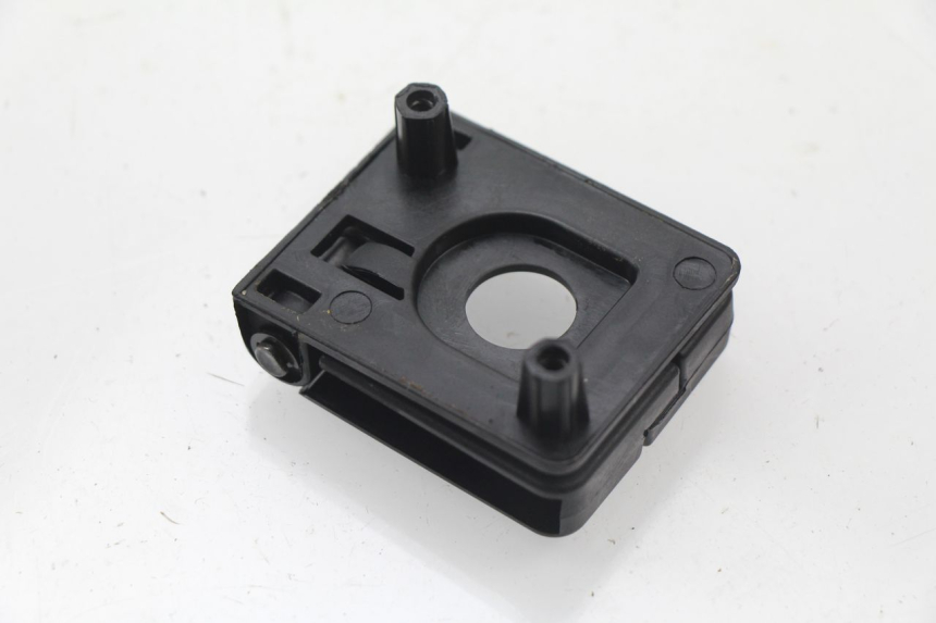 photo de LUGGAGE HOOK PEUGEOT KISBEE 4T 50 (2018 - 2022) - Zoom on usage condition