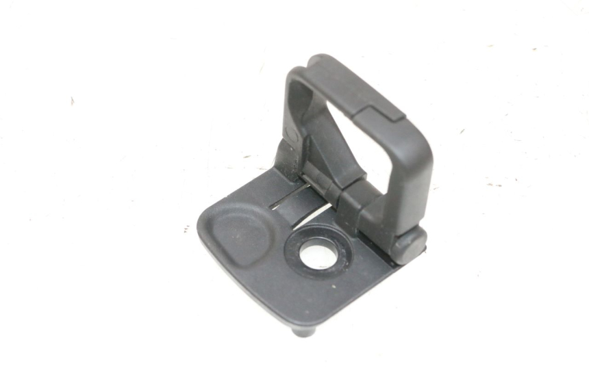 photo de BAG HOOK YAMAHA NEO'S CORE 1 (2022 - 2026) - Component detail