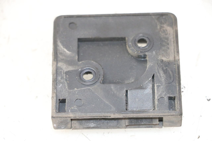 photo de LUGGAGE HOOK PEUGEOT CITYSTAR 50 (2013 - 2017) - Zoom on usage condition