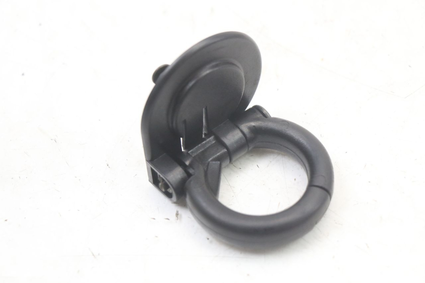 photo de BAG HOOK PIAGGIO LIBERTY IGET 4T 50 (2021 - 2025) - Zoom on usage condition