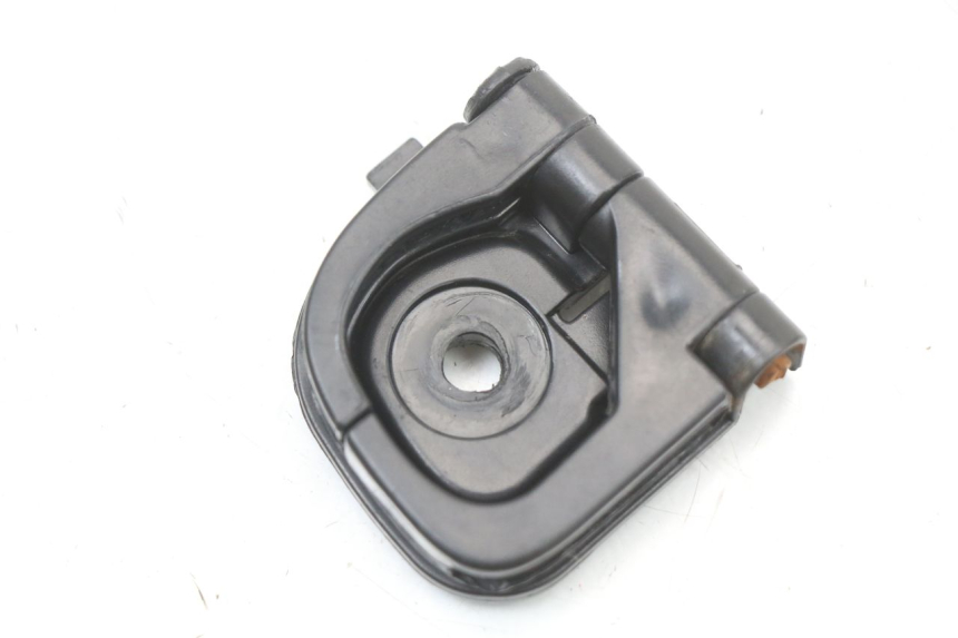 photo de LUGGAGE HOOK JM MOTORS SANTANA 50 (2014 - 2023) - Zoom on usage condition