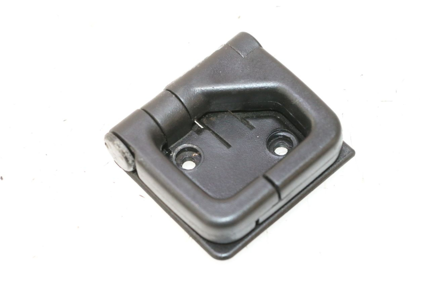 photo de BAG HOOK PIAGGIO TYPHOON 50 (2000 - 2009) - Main view