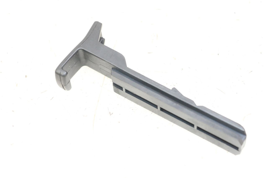 photo de BAG HOOK PIAGGIO VESPA PRIMAVERA 4T 50 (2021 - 2024) - Component detail