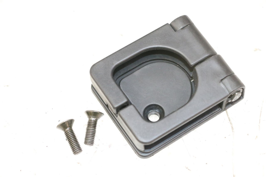 photo de LUGGAGE HOOK PEUGEOT VIVACITY NEW 4T 50 (2008 - 2017) - Zoom on usage condition