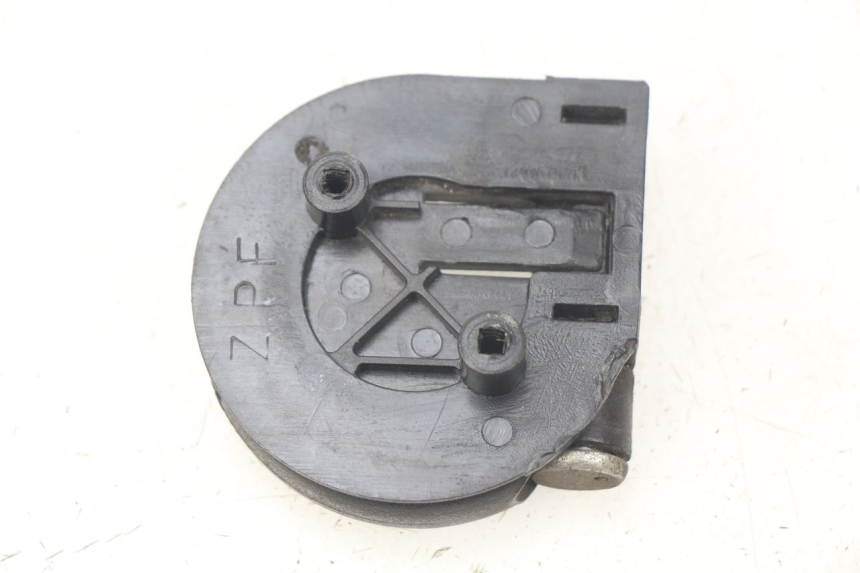 photo de BAG HOOK PIAGGIO ZIP 4T 50 (2006 - 2017) - Alternative perspective