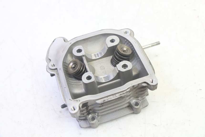 photo de CYLINDER HEAD KYMCO AGILITY 16+ 4T 50 (2018 - 2023) - Supplementary product photo