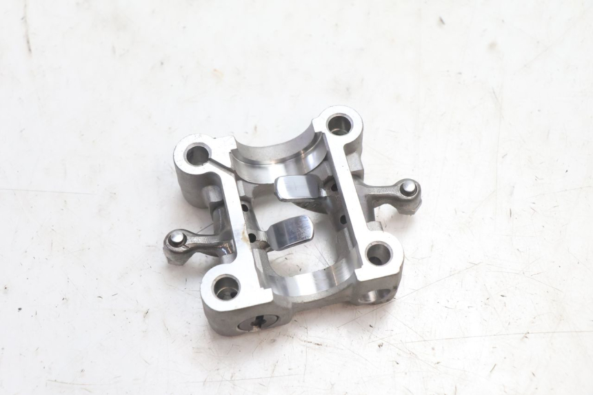 photo de CYLINDER HEAD KYMCO AGILITY 4T 50 (2005 - 2018) - Focus on structure