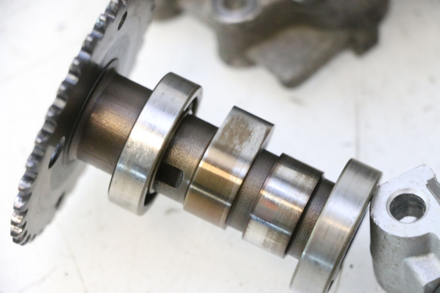 photo de CYLINDER HEAD KYMCO AGILITY 4T 50 (2005 - 2018) - Additional view of the item