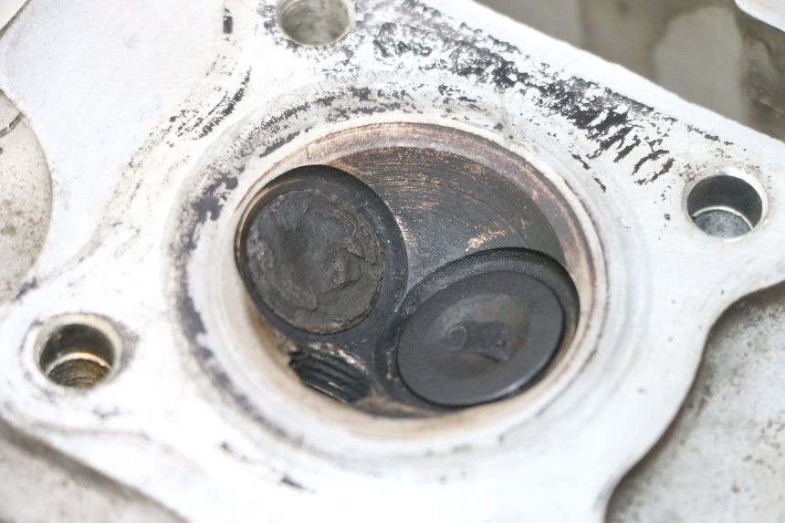 photo de CYLINDER HEAD KYMCO AGILITY 4T 50 (2005 - 2018) - Supplementary product photo