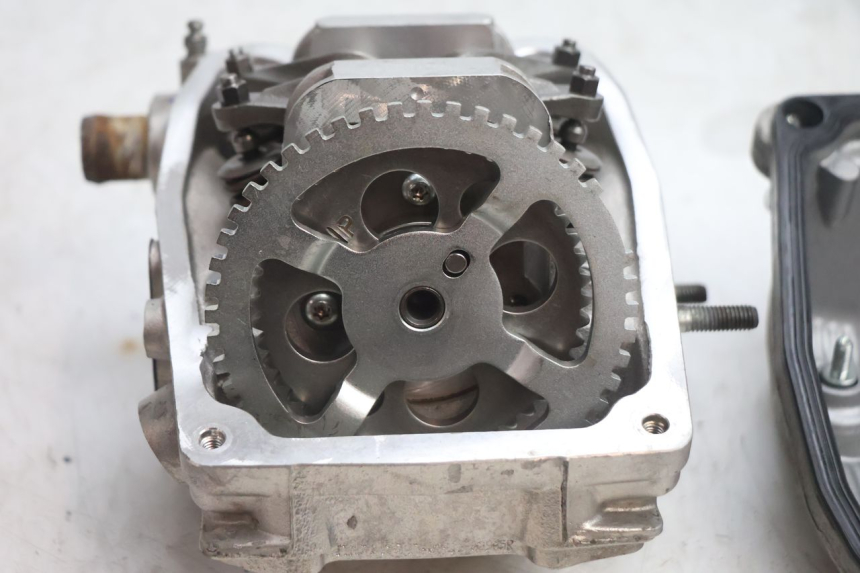 photo de REAR CYLINDER HEAD GILERA GP 800 (2007 - 2013) - Component detail