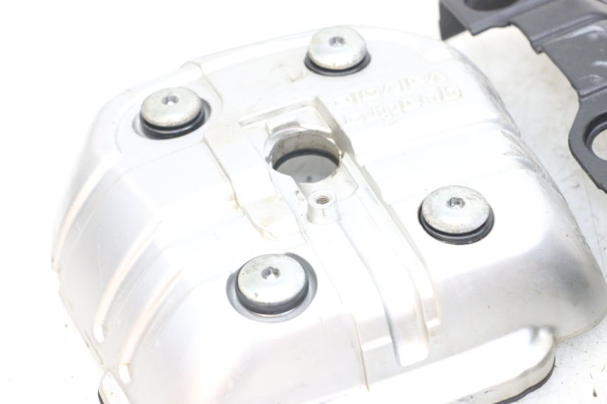 photo de REAR CYLINDER HEAD MOTO GUZZI NORGE 8V GT 1200 (2011 - 2016) - Alternative perspective