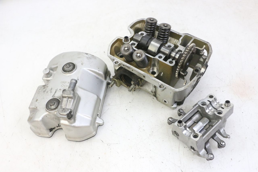 photo de REAR CYLINDER HEAD HONDA NTV DEAUVILLE ABS 700 (2007 - 2016) - Spare part profile view