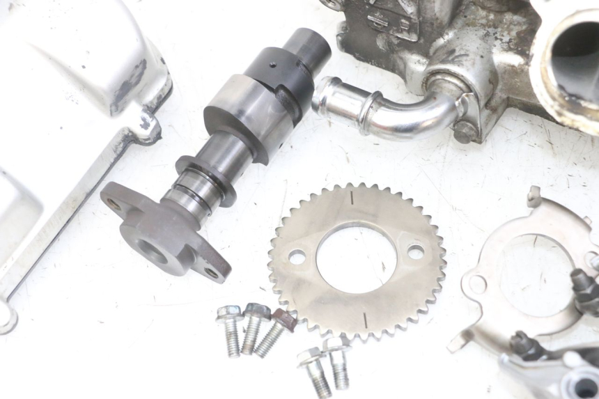 photo de REAR CYLINDER HEAD HONDA NTV DEAUVILLE ABS 700 (2007 - 2016) - Surface and material condition