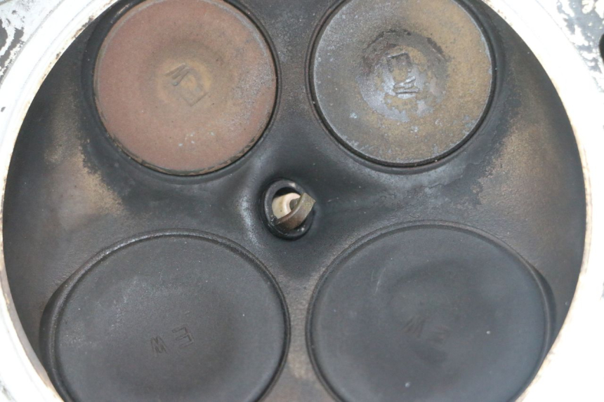 photo de REAR CYLINDER HEAD HONDA NTV DEAUVILLE ABS 700 (2007 - 2016) - Technical close-up