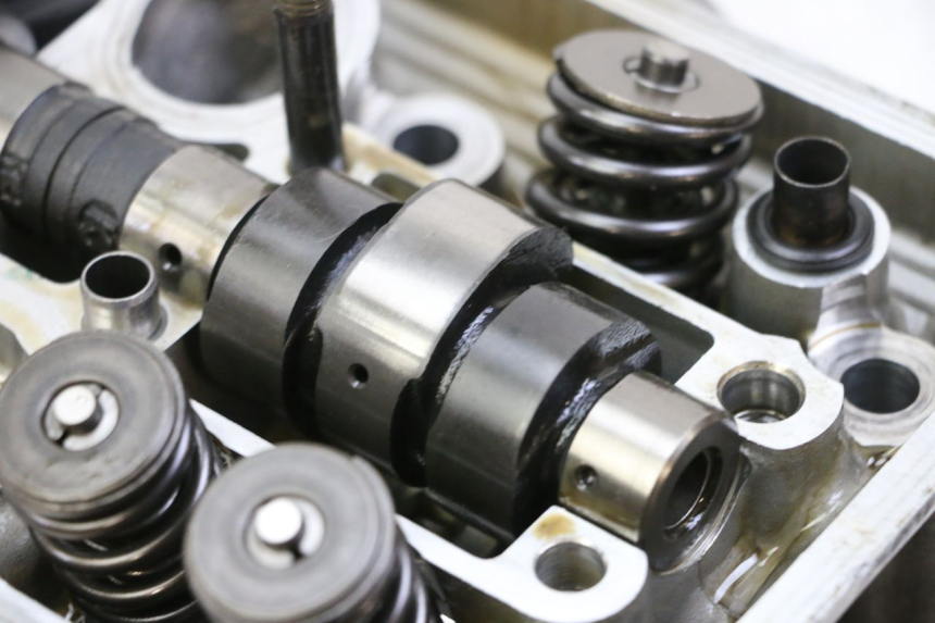 photo de REAR CYLINDER HEAD HONDA NTV DEAUVILLE 650 (2001 - 2006) - Additional view of the item