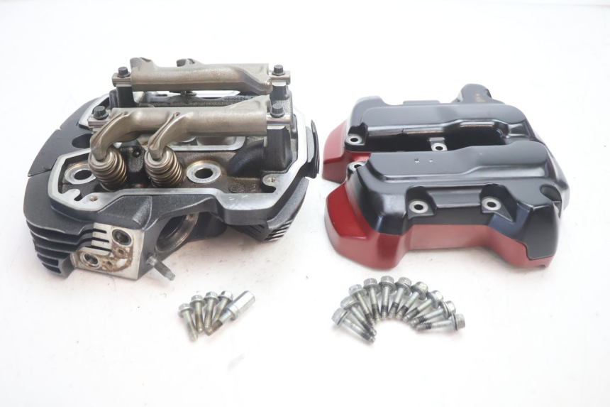 photo de REAR CYLINDER HEAD HARLEY DAVIDSON ROAD GLIDE FLTRXSE 1920 (2018 - 2022) - Main view