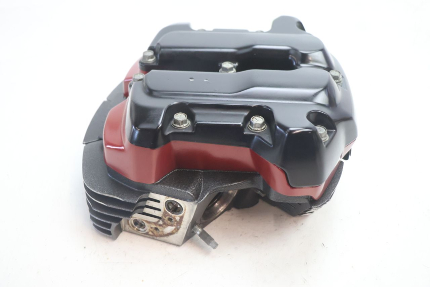 photo de REAR CYLINDER HEAD HARLEY DAVIDSON ROAD GLIDE FLTRXSE 1920 (2018 - 2022) - Zoom on usage condition